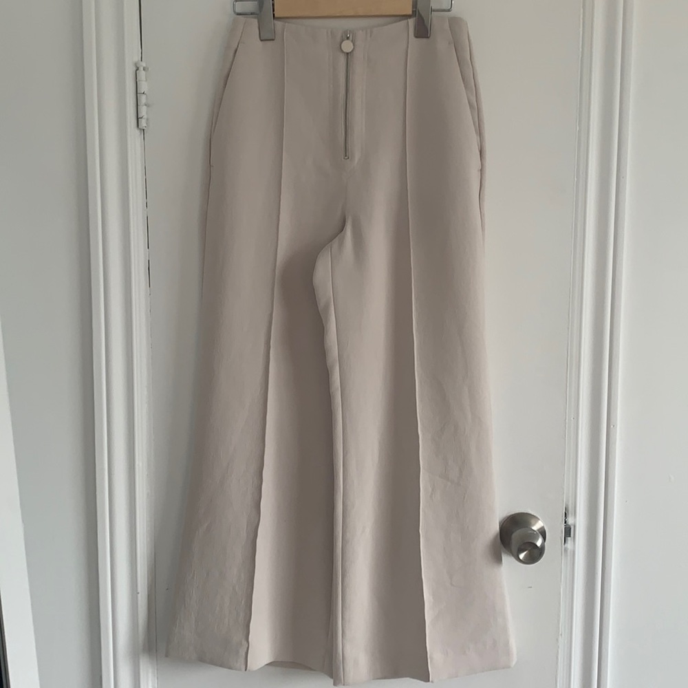 Aritzia Wilfred HR wide leg zip front dress pants